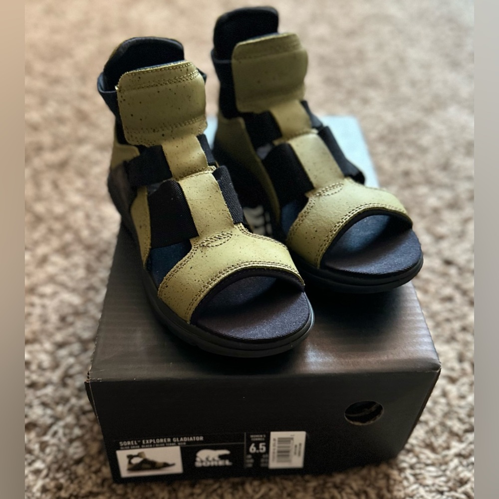 Women Sorel Explorer Gladiator Sandals Size 6.5